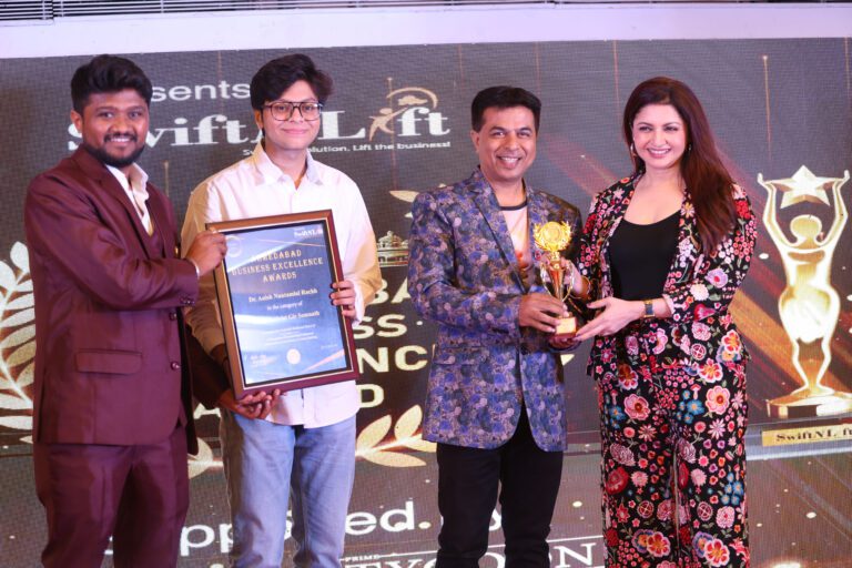 Bhagyashree Patwardhan Dassani at swiftnlift awards