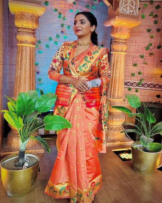 Sayali Sanjeev at Swiftnlift Business Awards